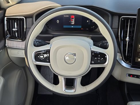 New 2026 Volvo XC90 B6 Ultra w/ Protection Package image 29