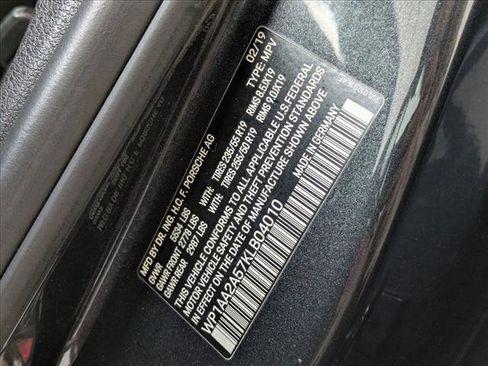 Used 2019 Porsche Macan image 24