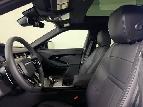 Used 2026 Land Rover Range Rover Evoque S AWD/4WD image 4