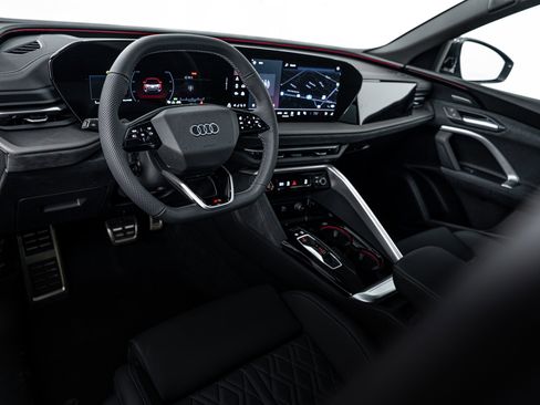 New 2025 Audi SQ5 Premium Plus image 8