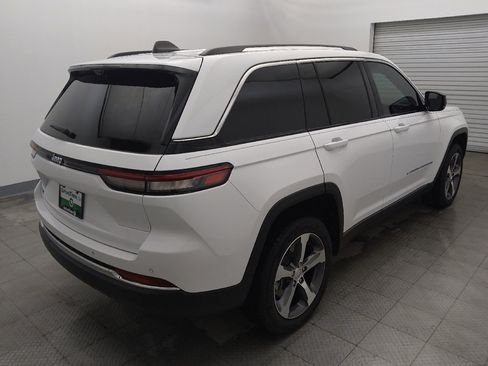 Used 2022 Jeep Grand Cherokee Limited 4xe w/ Luxury Tech Group II AWD/4WD image 9