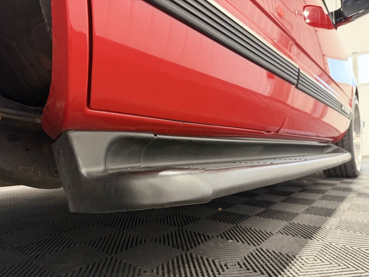 Used 1998 Chevrolet Tahoe 2WD image 25