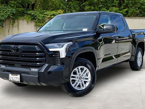 Used 2023 Toyota Tundra SR5 image 3