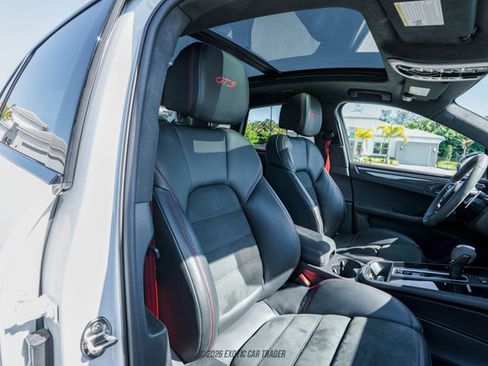 Used 2024 Porsche Macan GTS image 47