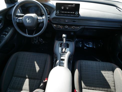 Used 2025 Honda HR-V Sport image 10