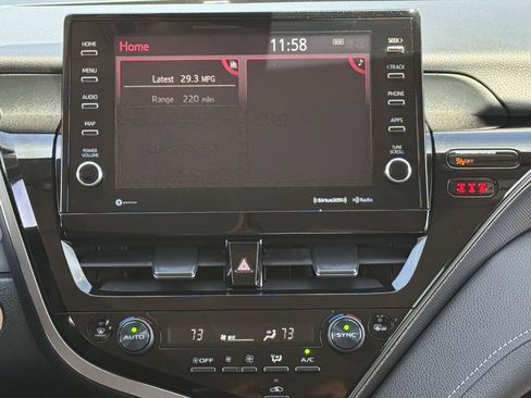 Used 2021 Toyota Camry XSE FWD image 17