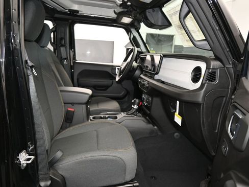 New 2026 Jeep Gladiator Sport image 36