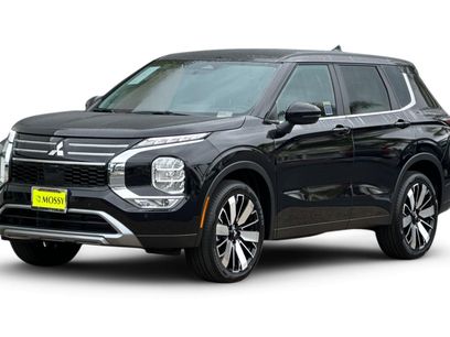 New 2025 Mitsubishi Outlander SE