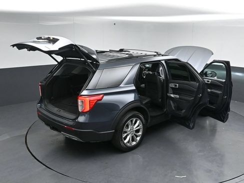 Certified 2024 Ford Explorer XLT w/ Equipment Group 202A AWD/4WD image 58