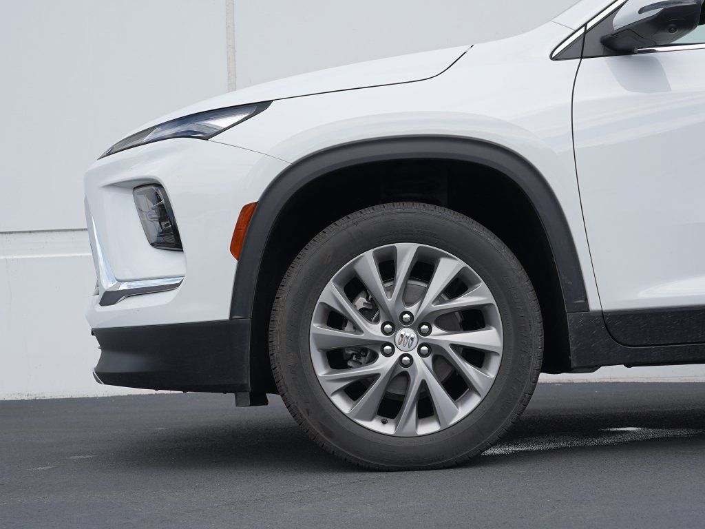 Certified 2026 Buick Enclave Preferred AWD/4WD image 11