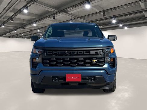 Used 2024 Chevrolet Silverado 1500 Custom image 18