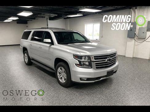 Used 2017 Chevrolet Suburban LT AWD/4WD image 1