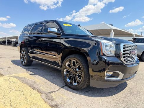 Used 2019 GMC Yukon Denali w/ Denali Ultimate Package AWD/4WD image 3