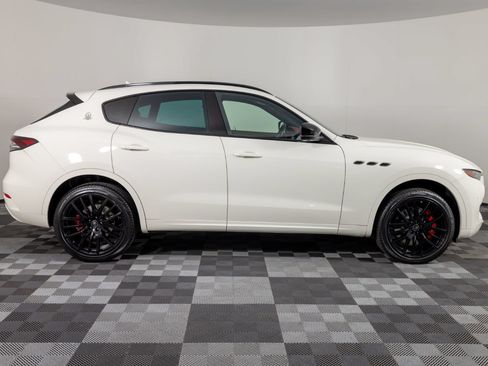 Used 2021 Maserati Levante S AWD/4WD image 9