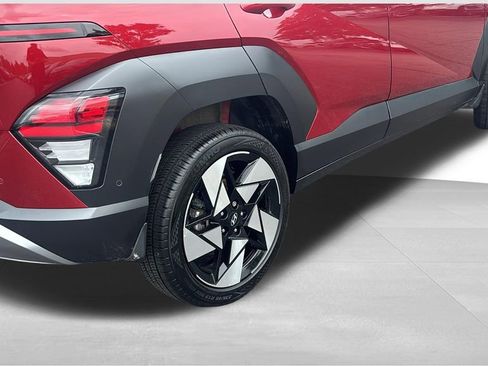 Used 2024 Hyundai Kona Limited AWD/4WD image 8