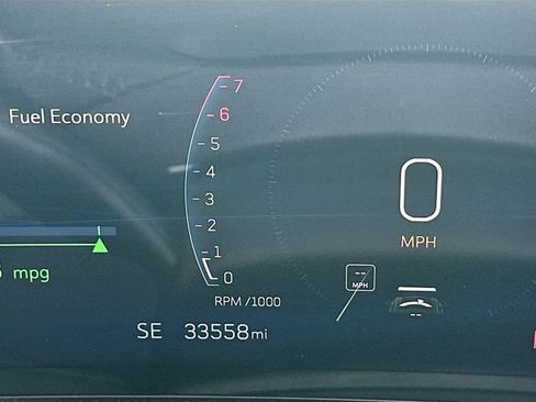 Used 2025 Cadillac XT4 Premium Luxury image 12