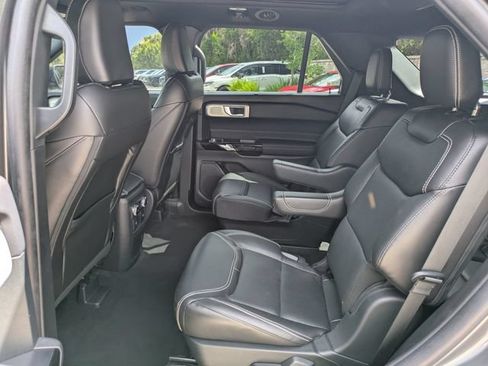 Used 2022 Ford Explorer ST w/ Equipment Group 401A AWD/4WD image 15
