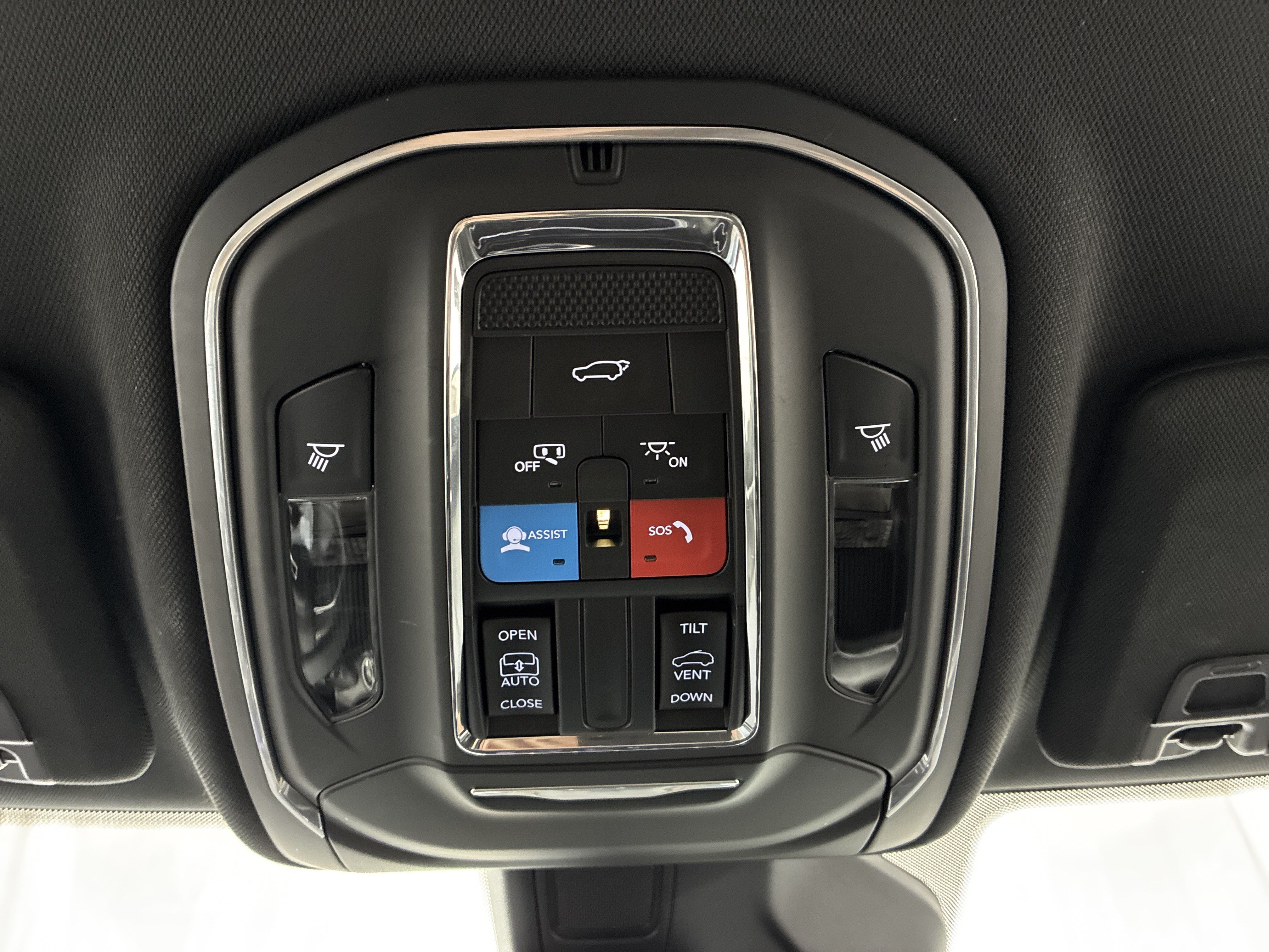 Used 2023 Jeep Grand Cherokee Altitude AWD/4WD image 21