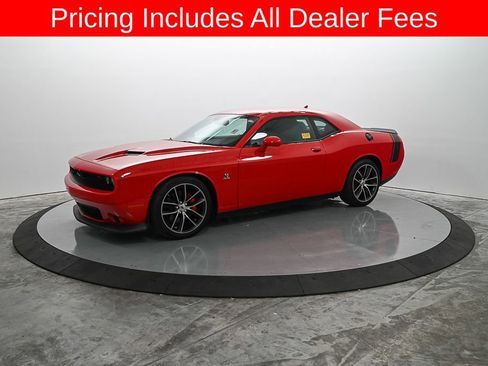 Used 2018 Dodge Challenger R/T Scat Pack RWD image 1