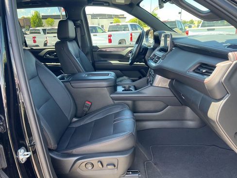 Used 2024 Chevrolet Tahoe RST w/ Luxury Package AWD/4WD image 15