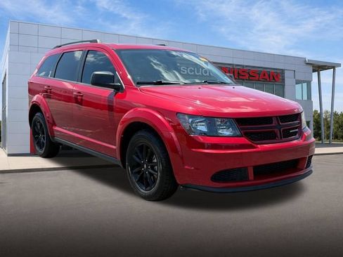 Used 2020 Dodge Journey SE w/ Blacktop Package FWD image 1