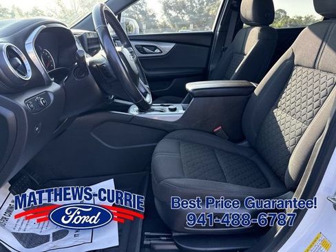 Used 2020 Chevrolet Blazer LT w/ LPO, Black Grille Bar Package FWD image 9