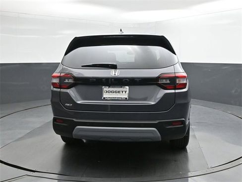 New 2025 Honda Pilot EX-L image 8