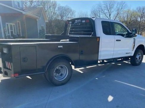 Used 2024 Ford F350 XL w/ XL Chrome Package image 4