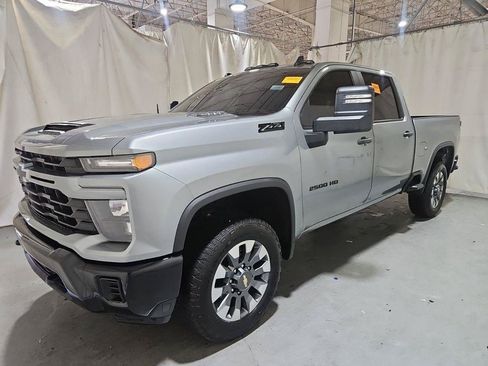 Used 2024 Chevrolet Silverado 2500 Custom w/ Custom Value Package AWD/4WD image 3