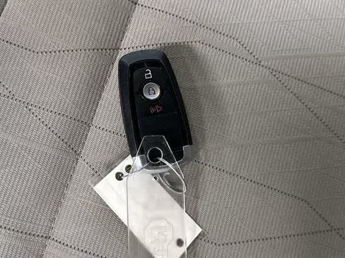 Used 2021 Ford EcoSport SE w/ SE Convenience Package FWD image 32