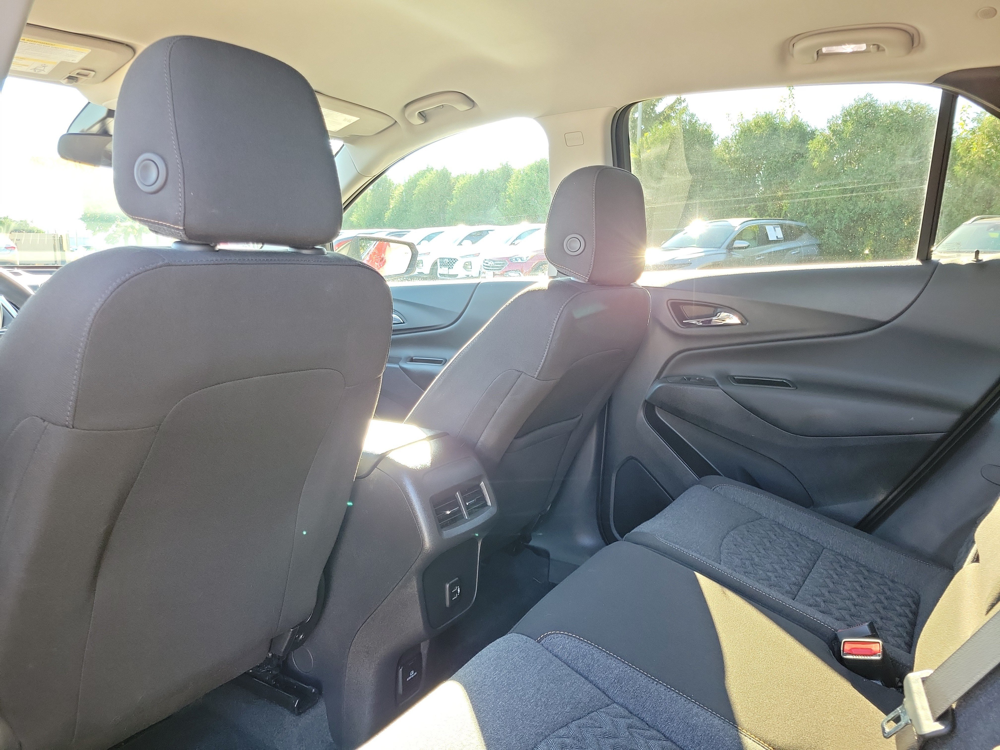 Used 2024 Chevrolet Equinox LT FWD image 14