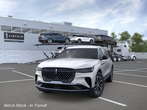 New 2026 Lincoln Nautilus Premier AWD/4WD image 2