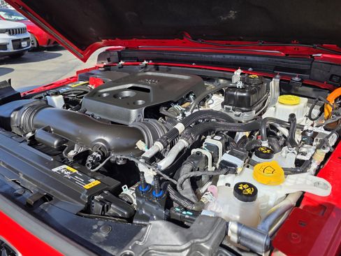 Used 2024 Jeep Wrangler Unlimited Rubicon 4xe image 19