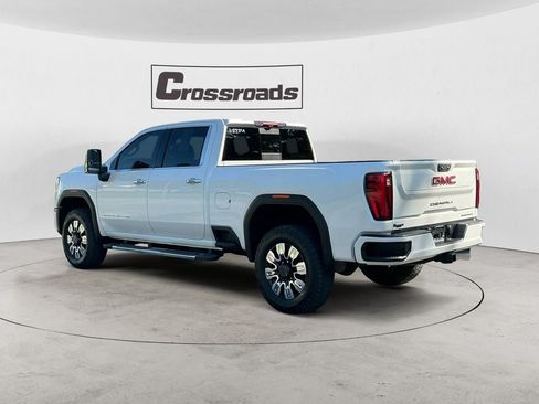 Used 2024 GMC Sierra 2500 Denali w/ Denali Reserve Package AWD/4WD image 3