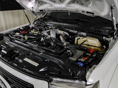 Used 2021 Ford F450 Platinum w/ FX4 Off-Road Package image 53