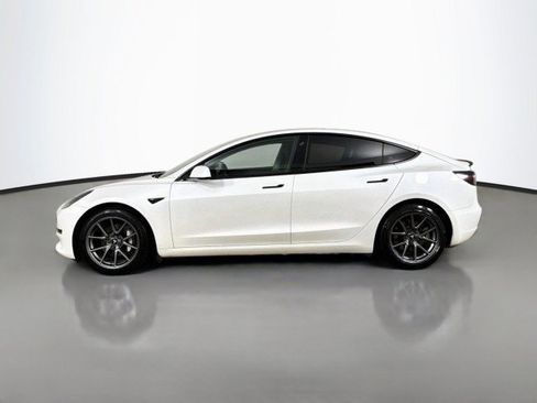 Used 2021 Tesla Model 3 Standard Range Plus RWD image 4