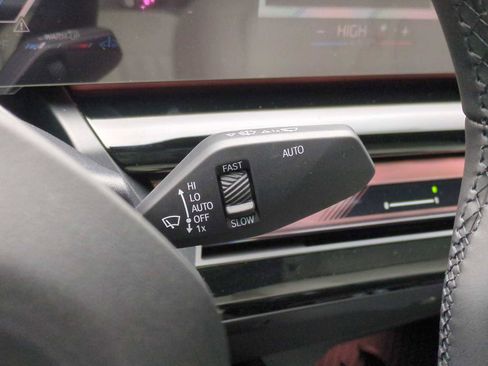 New 2026 BMW 540i xDrive image 27