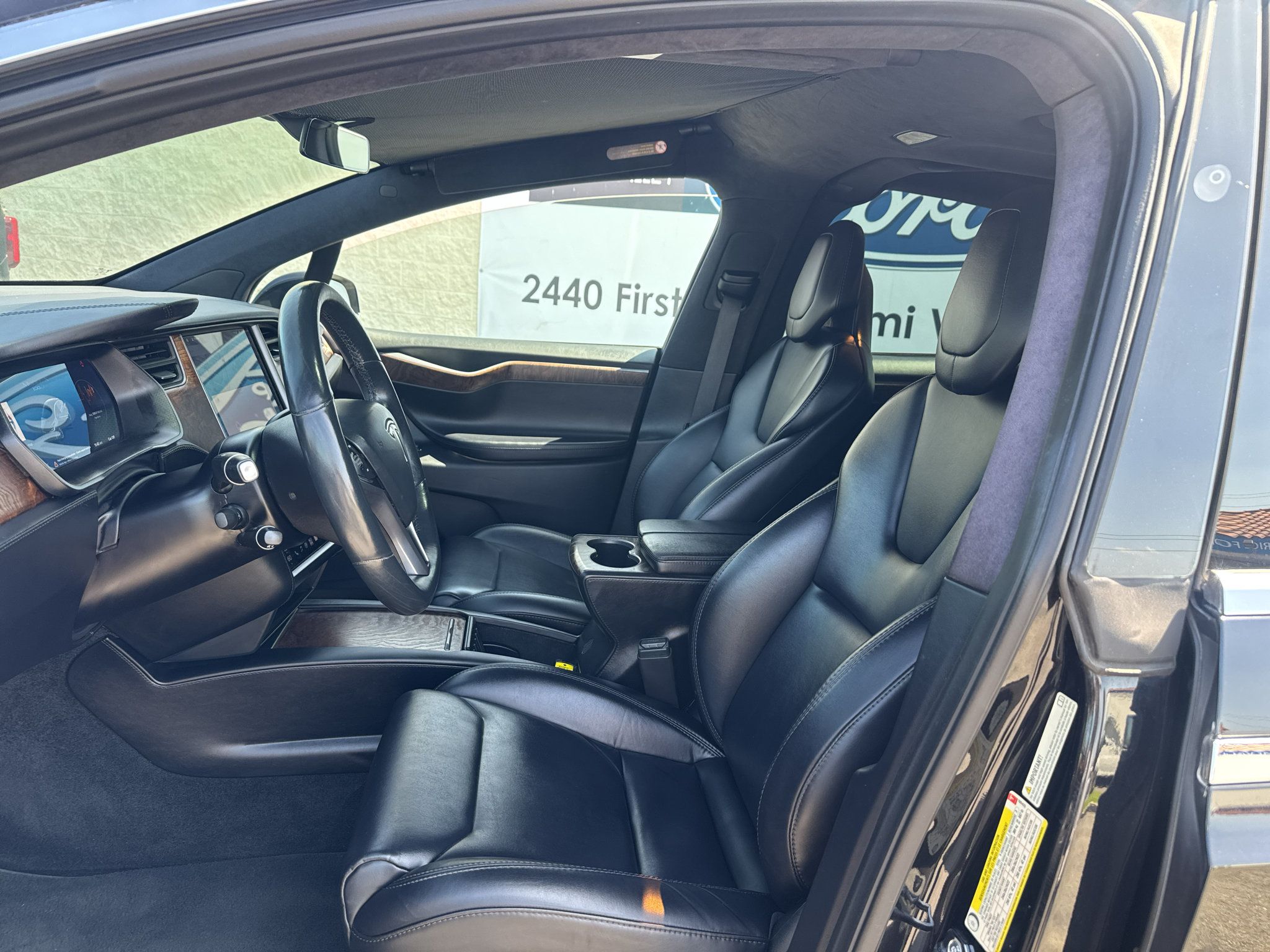 Used 2018 Tesla Model X 100D AWD/4WD image 9