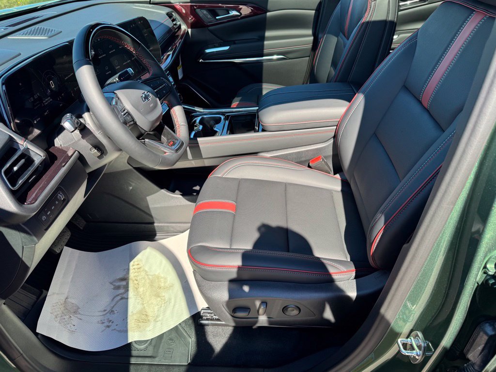 New 2027 Chevrolet Traverse RS w/ LPO, Floor Liner Package AWD/4WD image 10