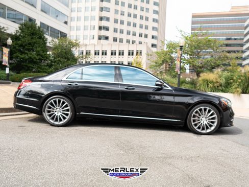 Used 2018 Mercedes-Benz S 560 Sedan image 8