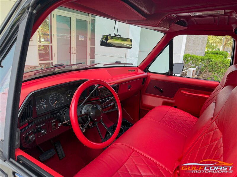 Used 1987 Ford F350 2WD Regular Cab image 2