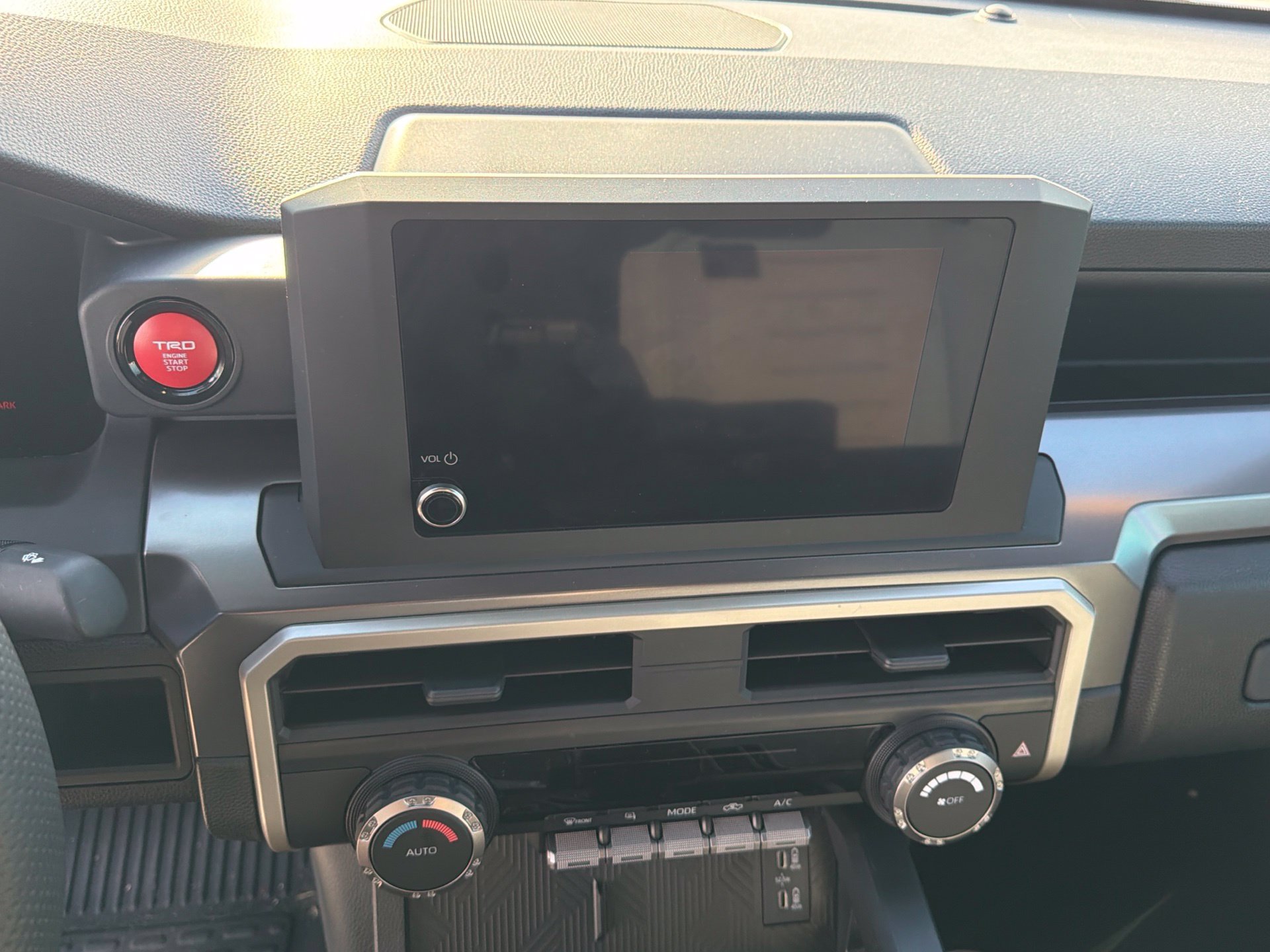 Certified 2025 Toyota Tacoma TRD Sport RWD image 21