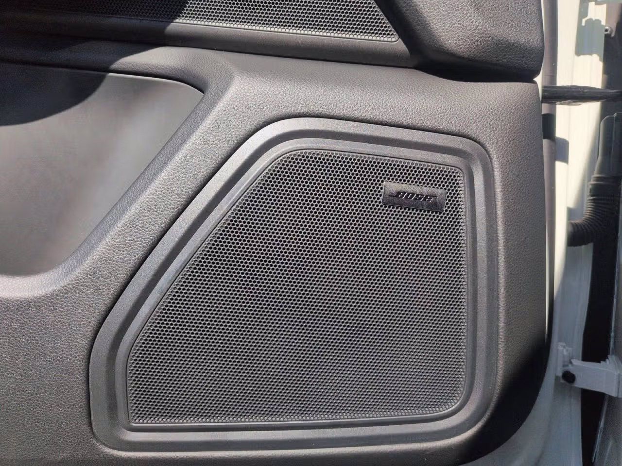 Certified 2026 Porsche Macan AWD/4WD image 13