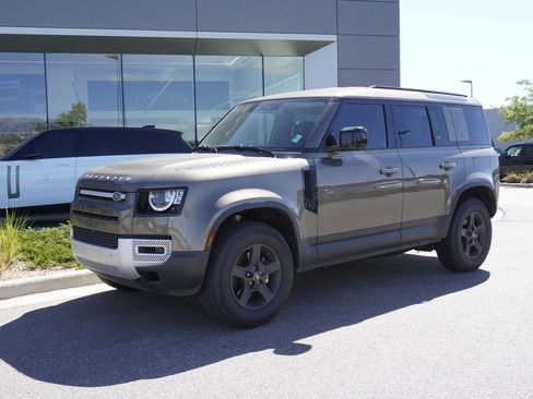 Used 2023 Land Rover Defender 110 S AWD/4WD image 3
