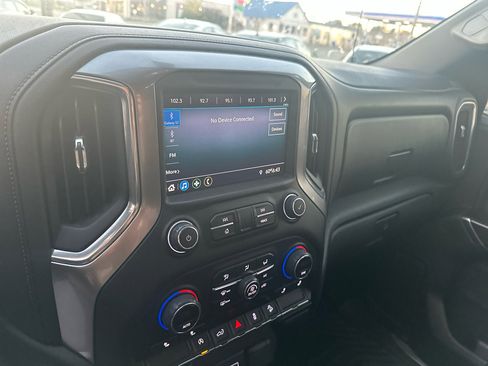 Used 2020 Chevrolet Silverado 1500 LT w/ All-Star Edition image 35