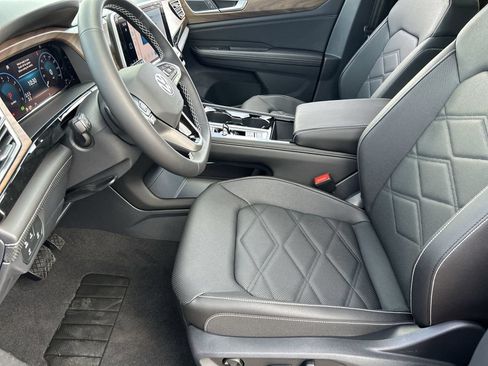 New 2026 Volkswagen Atlas SE FWD image 15
