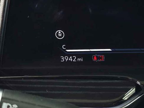 Used 2024 Cadillac Escalade ESV V w/ Heavy-Duty Trailer Package image 30