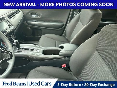 Used 2018 Honda HR-V LX image 6