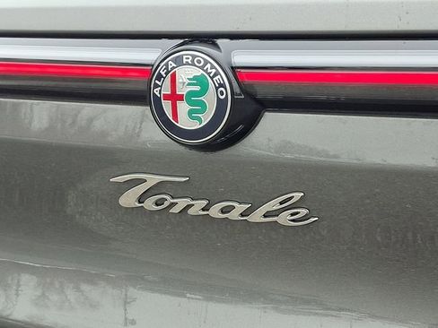 Used 2024 Alfa Romeo Tonale Ti w/ Premium Interior Package image 32
