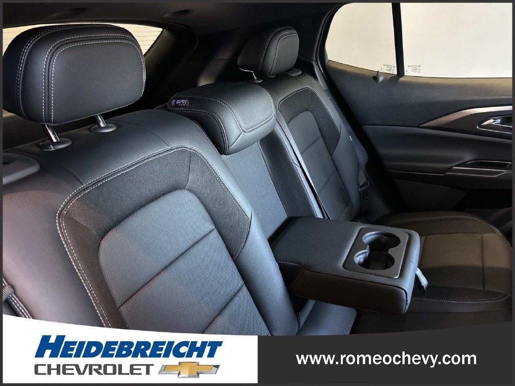 Used 2024 Chevrolet Equinox EV LT FWD image 33